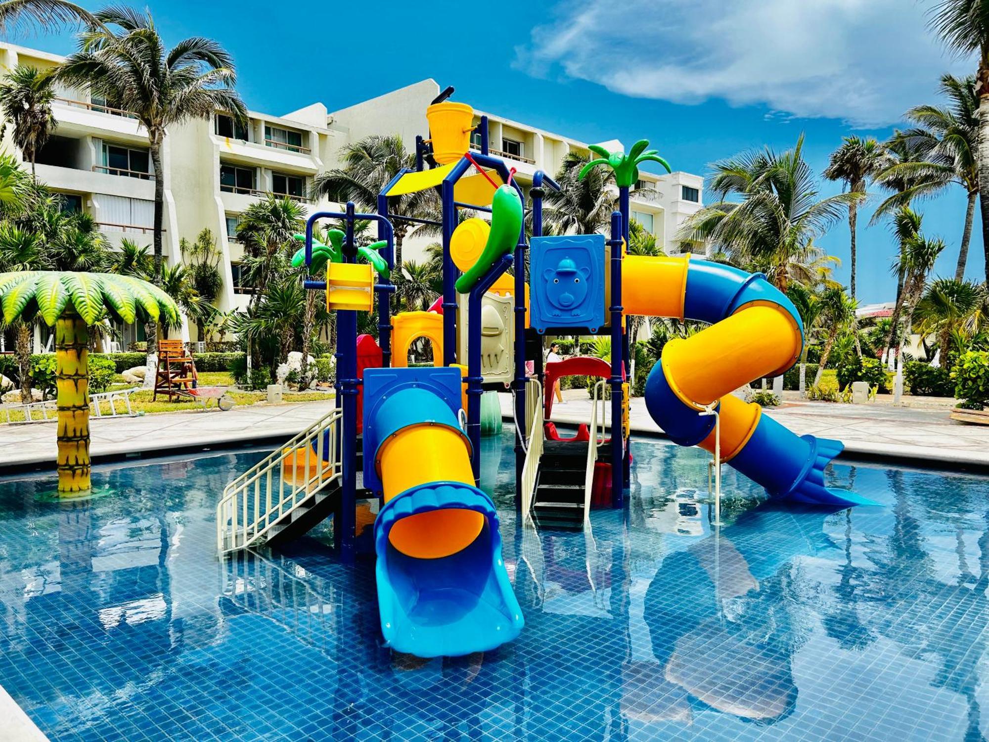 Solymar Condos On The Beach Cancún Exterior foto